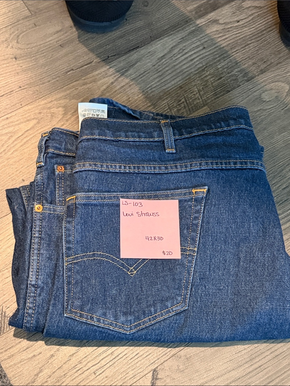 Levi's Blue Straight-Leg Women's Jeans - Classic Indigo